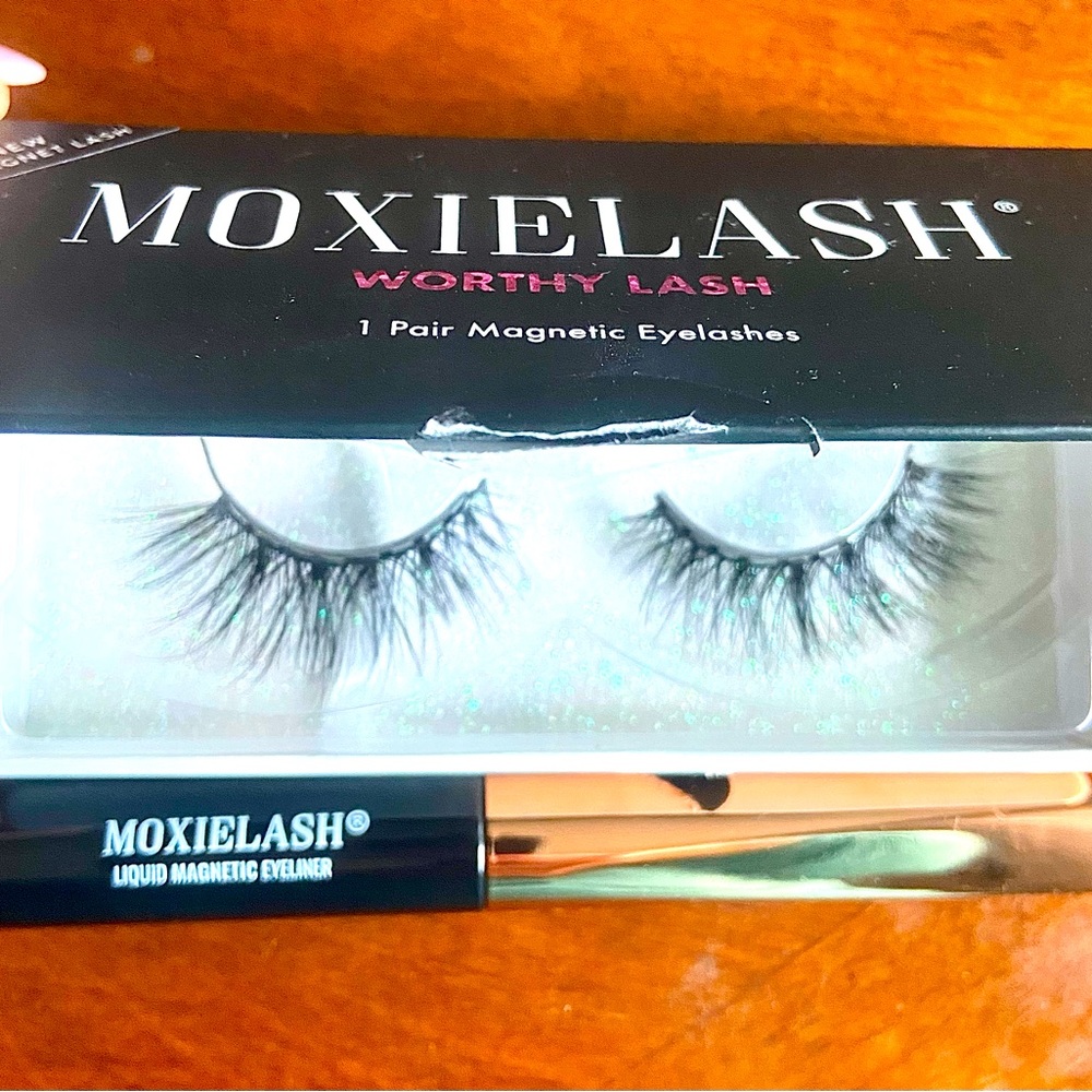 New! Moxie ‘Worthy’ lashes & magnetic liner.